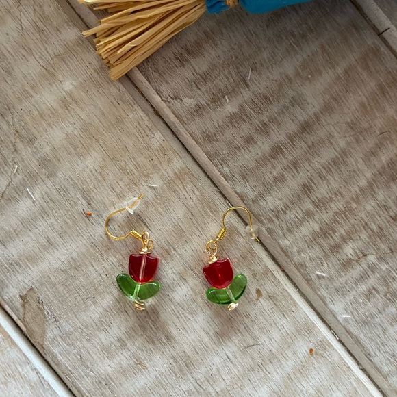 Tulip glass earrings - Picture 2 of 3